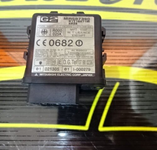 Centralita Mitsubishi L200 MR587390 X1T15671M