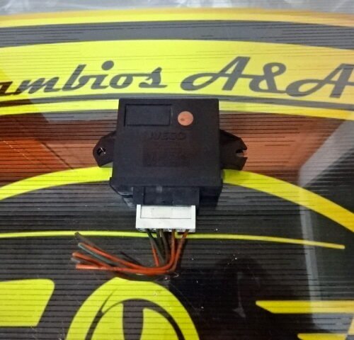 Relé IVECO 98418780 24V 678.10
