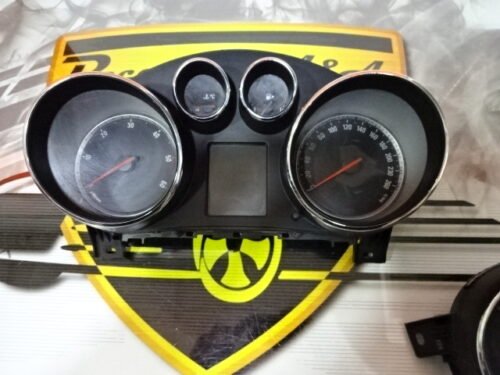 Cuadro de instrumentos OPEL INSIGNIA 13333344 13333344AAZF 365903926H SW06 A2
