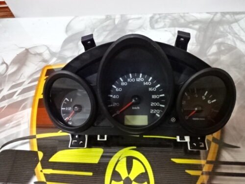 Cuadro de instrumentos Mitsubishi Colt MN148888 MM0038007