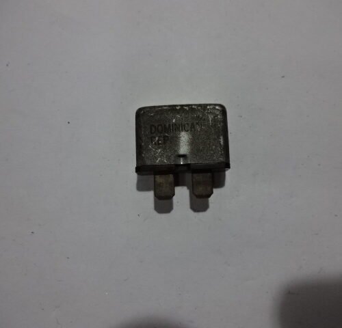 Relé VW Audi 443937105 443 937 105