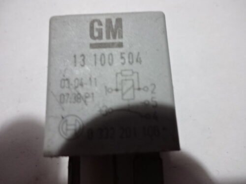 Relé OPEL Saab 13100504 10/20A Bosch 0332201100