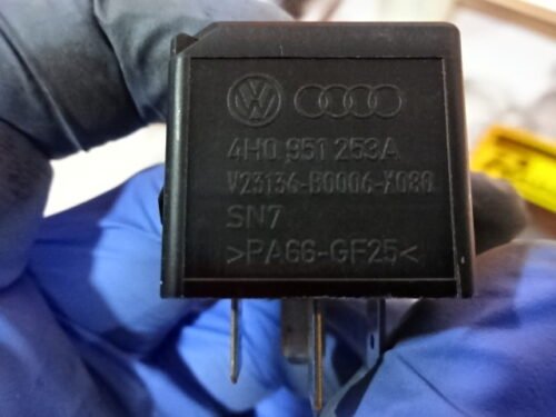 Relé VW SEAT SKODA AUDI 4H0951253A 4HO951253A NR.645