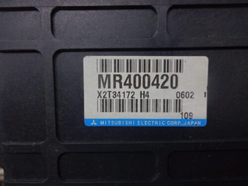 Centralita Mitsubishi Shogun Pajero MR400420 X2T34172