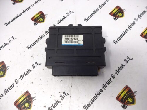 Centralita Mitsubishi Shogun Pajero MR400420 X2T34172