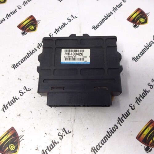 Centralita Mitsubishi Shogun Pajero MR400420 X2T34172