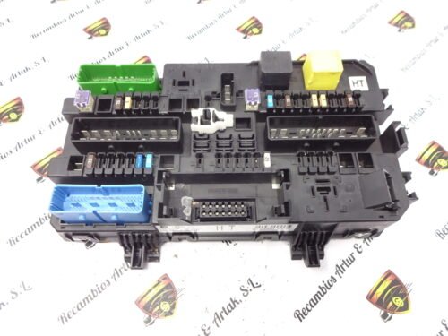 Caja de fusibles Opel Astra H 13222173 13222173HT 5DK00866933