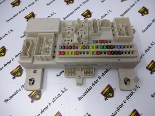 Caja de fusibles Mazda 3 BP4K66730D BP4K 66 730D 5190500A7