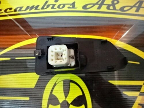 Botonera Elevalunas Mitsubishi Space Runner MR356728