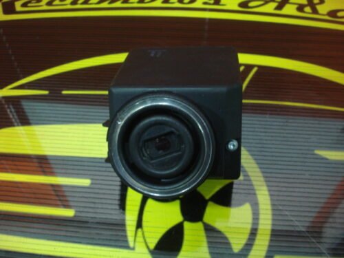 Unidad de control EZS contacto llave Mercedes-Benz  Sprinter A9069008600 Q01 33003020-01
