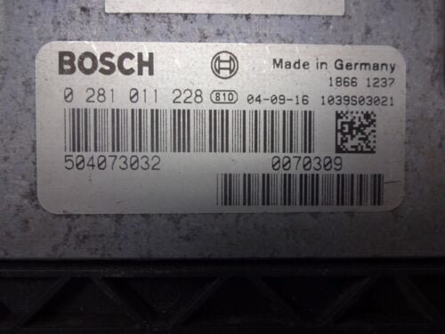 Centralita del motor Iveco Daily 504073032 1039S03021 BOSCH 0 281 011 228 0281011228