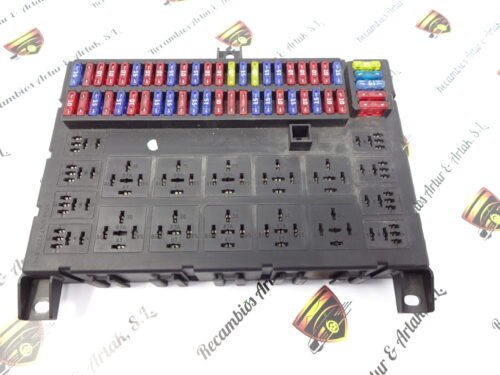 Caja de fusibles DAF 518685300 518685300/00 1746420