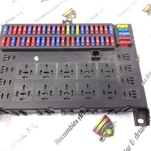 Caja de fusibles DAF 518685300 518685300/00 1746420