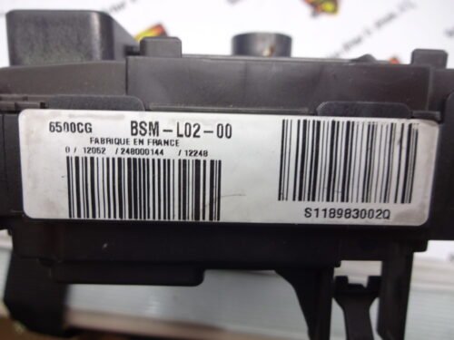 S118983002Q 9661682680 Caja de fusibles Citroen Peugeot S118983002 Q S118983002Q 9661682680 BSM-L02-00