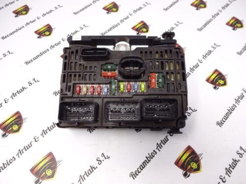 S118983002Q 9661682680 Caja de fusibles Citroen Peugeot S118983002 Q S118983002Q 9661682680 BSM-L02-00
