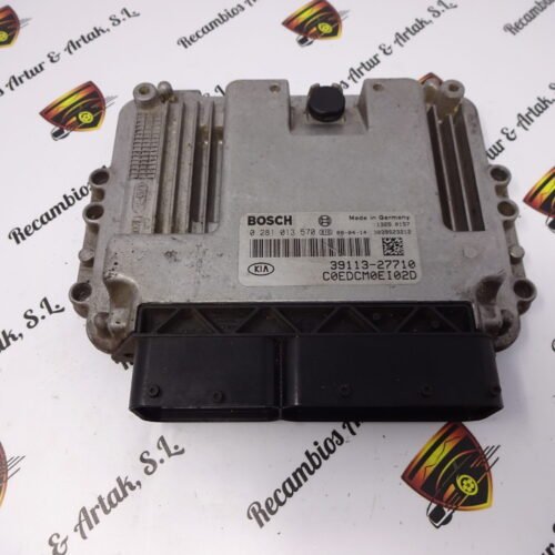 Centralita del motor KIA Ceed 0281013570 3911327710 39113-27710