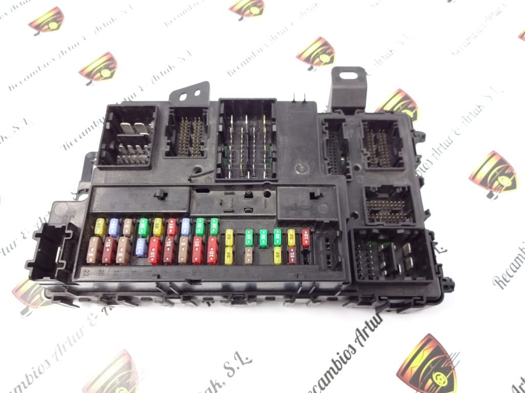 Caja de fusibles Ford Transit Custom GK2T15604FAF GK2T15604FAF Caja de fusibles Ford Transit Custom GK2T15604FAF GK2T15604FAF