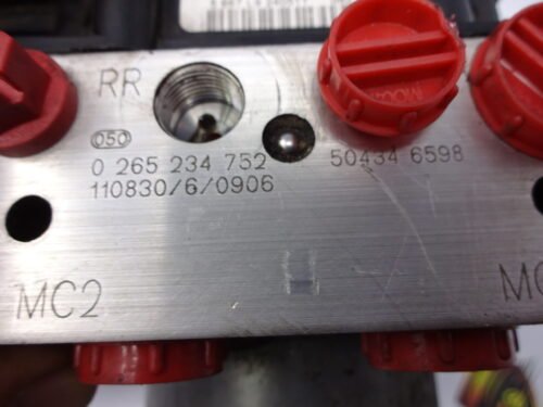 Unidad hidráulica del ABS Iveco Daily 0265951235 0265234752 504346598