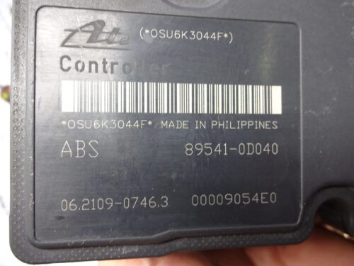 ABS Toyota Yaris 445100D031 44510-0D031 89541-0D040 895410D040 06210907463