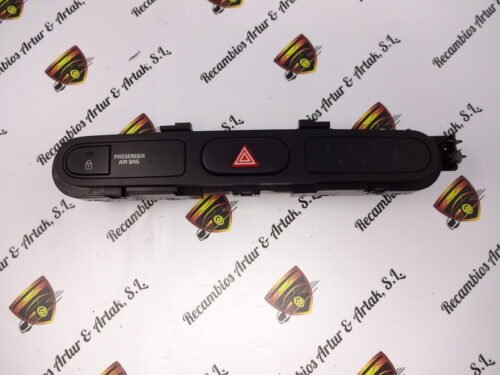 Interruptor de emergencia  KIA Carens 299120106 299128768