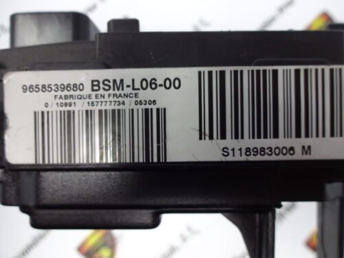 9658539680 S118983006M Caja de fusibles Citroen Peugeot 9658539680 S118983006M BSM-L06-00 S118983006 M