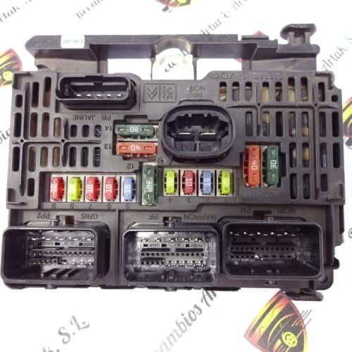 Caja de fusibles Citroen Peugeot 9658539680 S118983006M BSM-L06-00 S118983006 M
