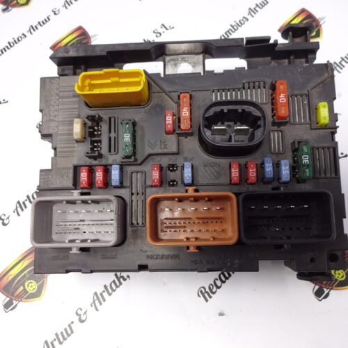 BCM Caja de fusibles Peugeot 207 9664055780 BSM-L11-00