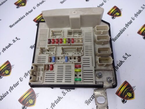 Caja de fusibles Renault Grand Scenic 8200481863F 8200481863-F USMC-PFT