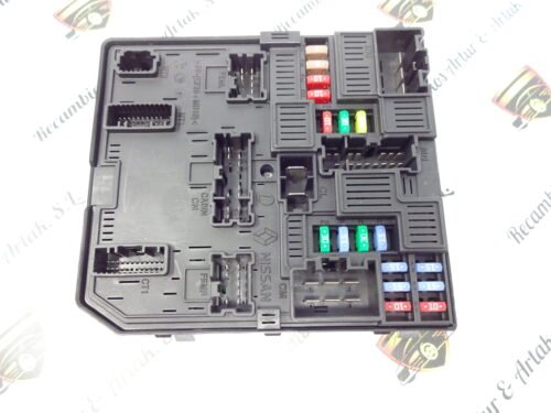 Caja de fusibles  Renault Grand Scenic 284B66727R 5AKA12F00