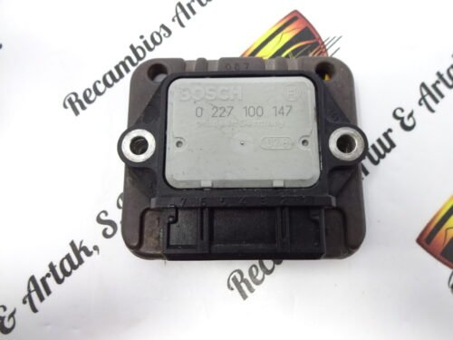 Relé Relais  Rele  Relay SAAB  0227100147 BOSCH
