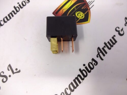 Relé Relais Rele Relay Mitsubishi MR588567 ACV31212 M07