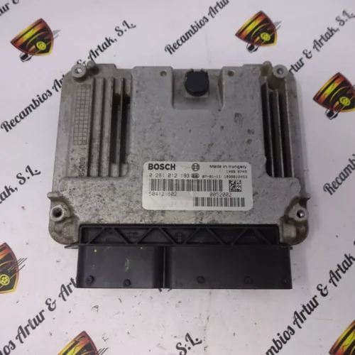 Centralita del motor Iveco Daily 504121602 BOSCH 0281012193 0 281 012 193