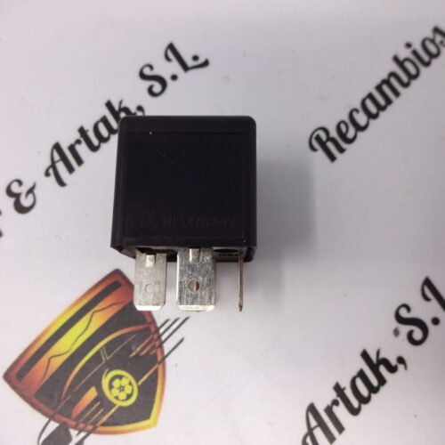 Relé  DAF 1670140 V23134A56X475 V23134-A56X-475