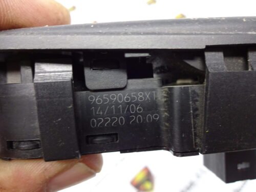 Botonera elevalunas CITROEN C4 96590658XT 96590658