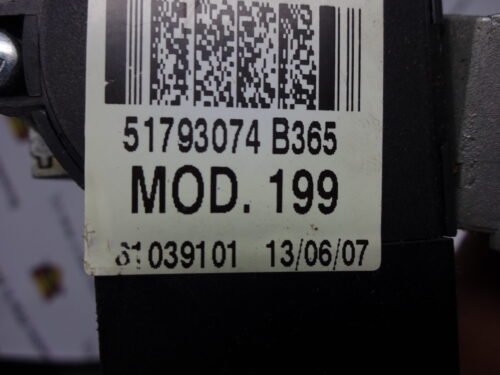 Dirección cerradura de encendido  FIAT GRANDE PUNTO  51793074 B365 MOD199 01098401