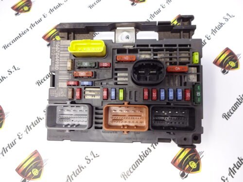 Caja de fusibles Citroen C5 Peugeot 406 9667044980 BSM-R02-00