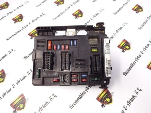 Caja de fusibles Citroen Peugeot T118470002J 9650618580-00 BSM-B2