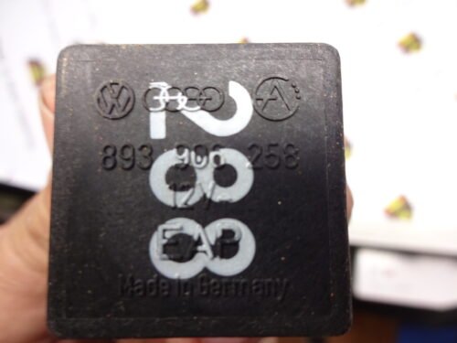 Relé  Rele  VW AUDI SEAT Cordoba NR 288 893906258 893 906 258