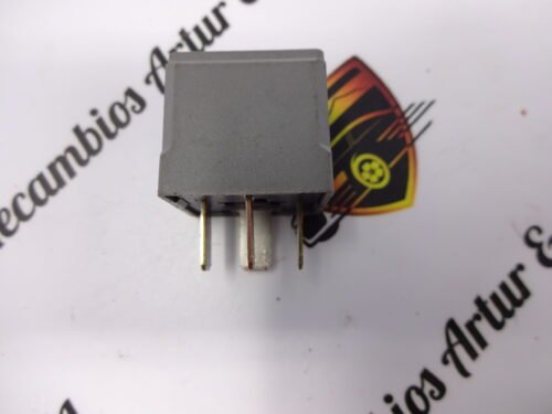 Relé  Rele  OPEL 13500118 GM 12V