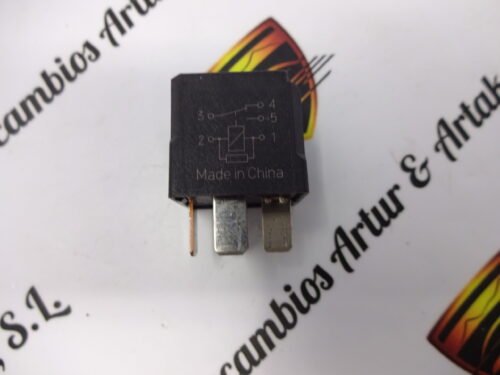 Relé  Rele  OPEL 13500119 GM 12V