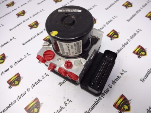 ABS  MAZDA 3 8V612C405AG 8V61-2C405-AG 10021204584 10096101153 000404961D0