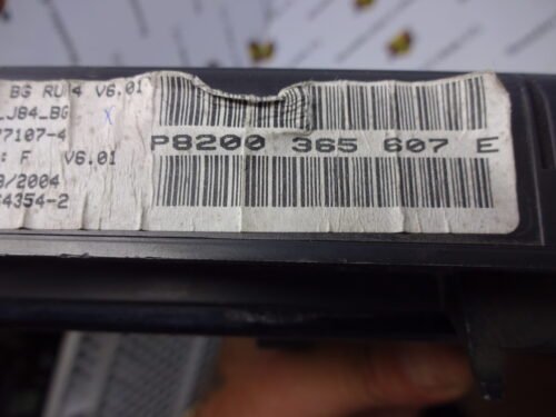 Cuadro de instrumentos  Renault Scenic 2 P8200365607E P8200 365 607 E