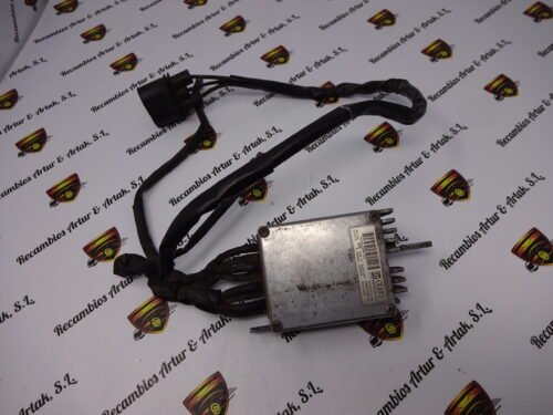 8E0959501R01 8E0959501 Controlador del ventilador eléctrico AUDI 8E0959501R01 8E0959501