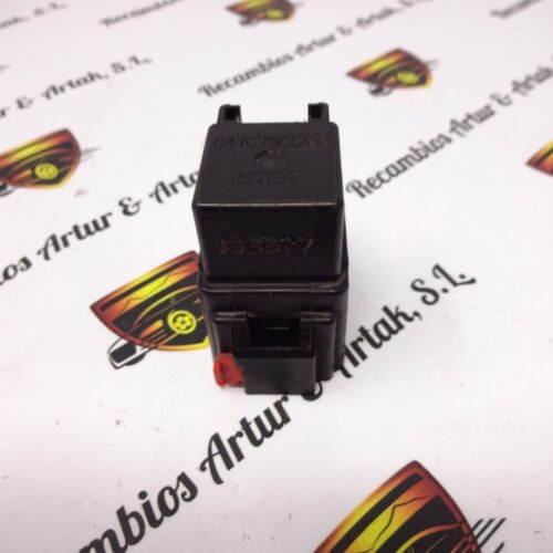 Relé  Rele Chrysler Voyager 04707900AA 50732