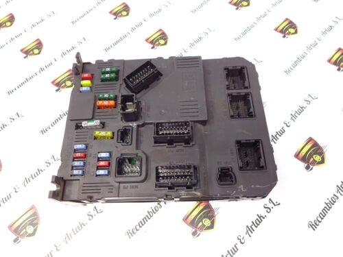 Caja de fusibles Citroën  Peugeot BSI E02-00 S118085220F 9657999780