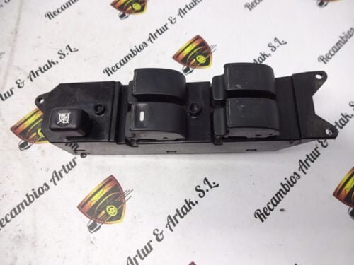 Botonera Elevalunas MITSUBISHI OUTLANDER MR502231 C8D-D302M