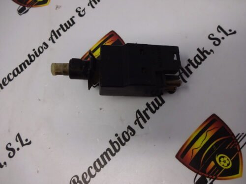 0015450109 Sensor de Interruptor De Luz De Freno Mercedes 0015450109