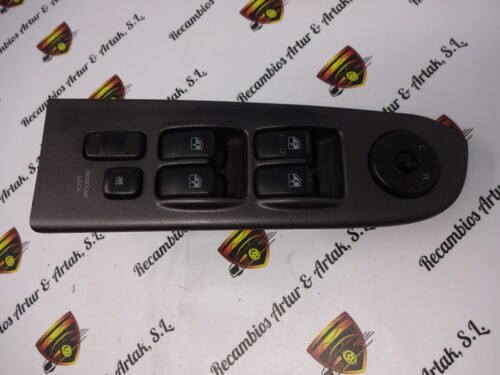 Botonera elevalunas Hyundai Trajet 620W03030 612W06690