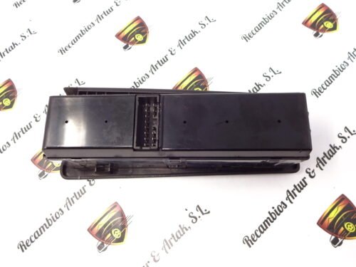 Botonera Elevalunas Hyundai Mitsubishi 93570M2100 93570-M2100