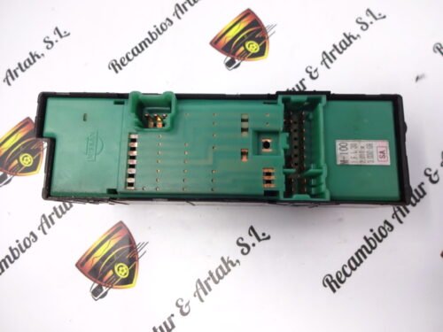 Botonera Elevalunas  NISSAN M-100 1.F.L.30 2.010 3.030.GR